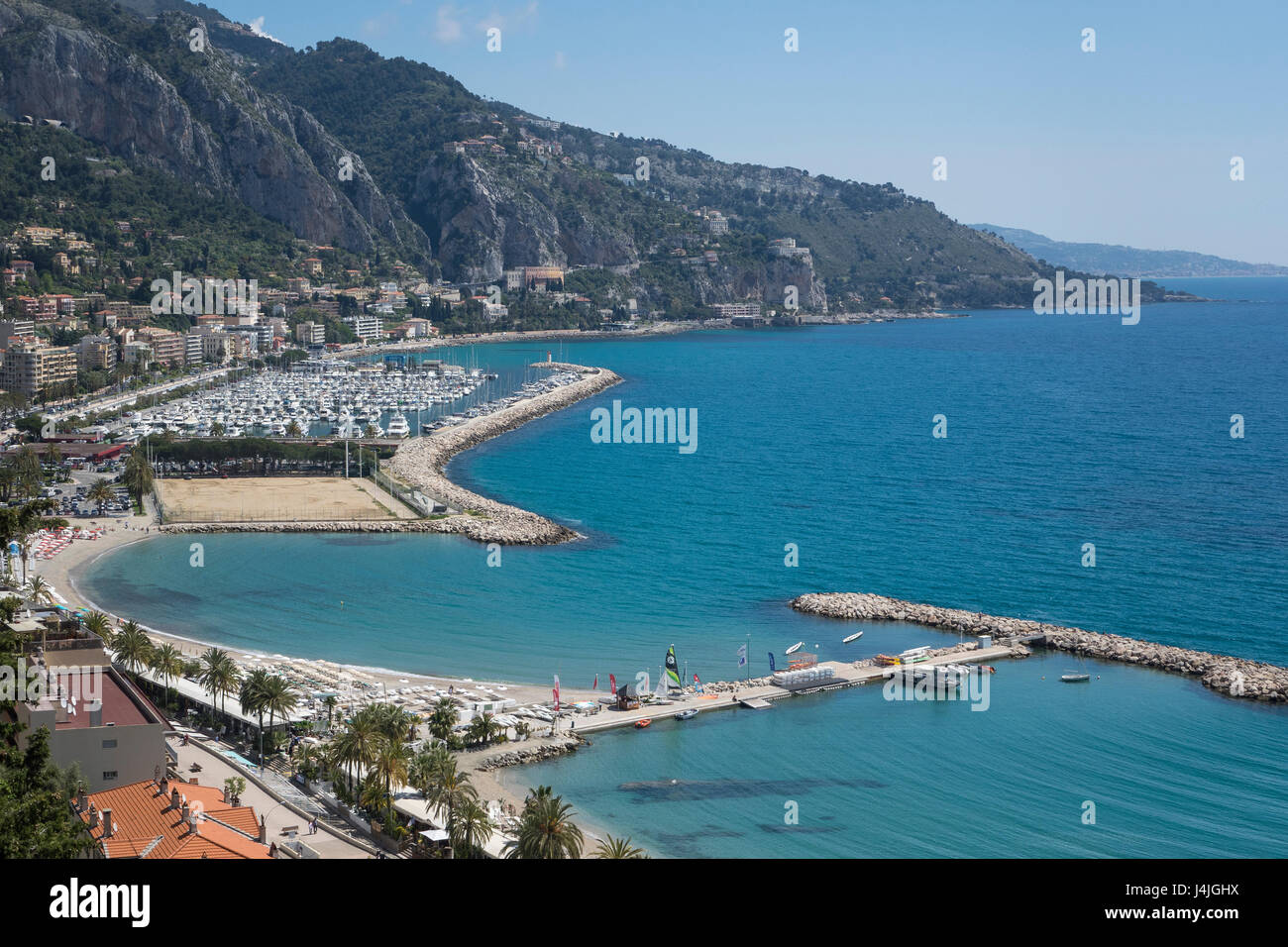 Frankreich, Alpes-Maritimes Menton Garavan Bay & Blick in Richtung Italien Stockfoto