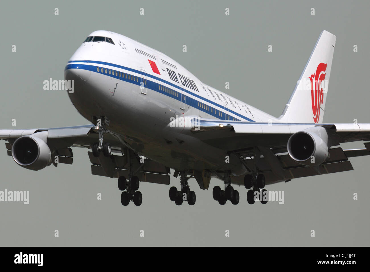 "Scheremetjewo", MOSCOW REGION, Russland - 26. April 2012: Air China Boeing 747-400 B-2447 landet auf dem internationalen Flughafen "Scheremetjewo" mit Prime ministe Stockfoto