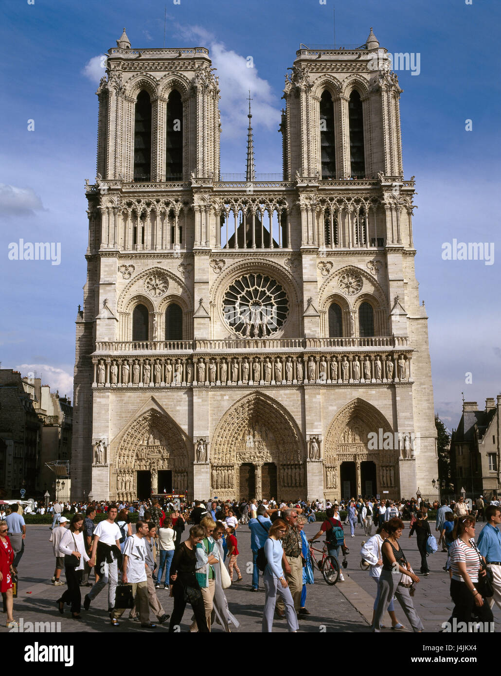 Frankreich, Paris, Ile De La Cite, Kathedrale Notre-Dame, touristische Europa Abteilung Ville de Paris, Stadt, Hauptstadt, Stadt, Innenstadt, Baustil, Gothic, Struktur, Aufbau, sakrale Bau, Notre Dame Kathedrale, Kirche, Kirche Abschluss, 13. Jhdt., Ort von Interesse, Wahrzeichen, Fassade, Westfassade, Besucher, Tourismus Stockfoto
