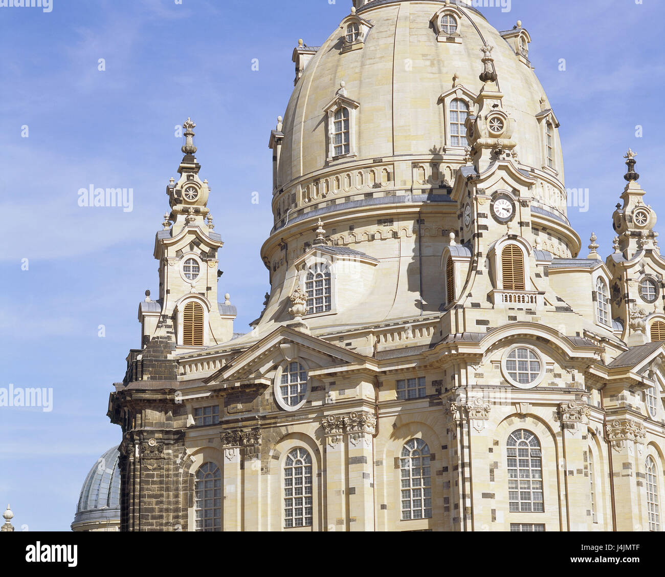 Deutschland, Sachsen, Dresden, Neumarkt, Frauenkirche, Detail Europa, Norddeutschland, Stadt, Landeshauptstadt, Gebäude, Kirche, Heilige Bau, Architektur, Struktur, Wahrzeichen, Sehenswürdigkeit, Builds, begonnen im Jahre 1726, geweiht im Jahre 1734, Architektin G Bähr, Barockkirche, Baustil Barock, mittleren Abschnitt, Uhrturm, Kuppel Stockfoto