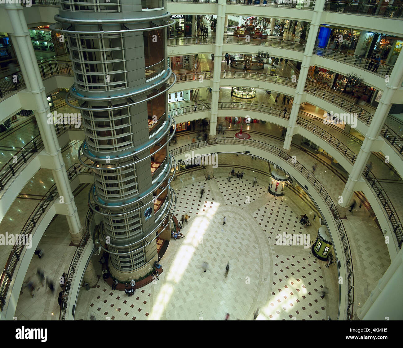 Malaysia, Kuala Lumpur, Einkaufszentrum, Innenansicht innen, Stadt, Hauptstadt, Suria KLCC shopping Center, Einkaufszentrum, Lift, Einkaufszentrum Stockfoto