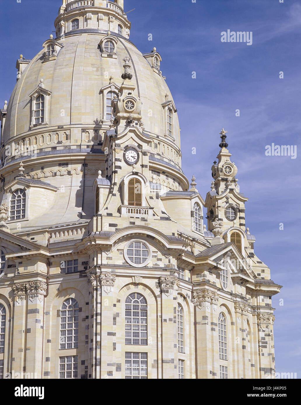 Deutschland, Sachsen, Dresden, Neumarkt, Frauenkirche, Detail Europa, Norddeutschland, Stadt, Hauptstadt des Bundesstaates, Gebäude, Kirche, Heilige Bau, Architektur, Struktur, Wahrzeichen, Sehenswürdigkeit, Builds, begonnen im Jahre 1726, geweiht im Jahre 1734, Architektin G Bähr, Barockkirche, barocken Baustil, Uhrturm, Kuppel Stockfoto
