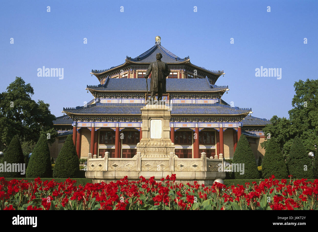 China, Provinz Guangdong, Kanton, Yuexiu Park, Sun Yat-Sen-Statue, Gedenk Hall Asien, Ost-Asien, Stadt, City, Guangzhou, Yuexiu park, freeze Frame, Denkmal, Denkmal, Denkmal Ton Speicher Hall, Sehenswürdigkeit, Architektur, baut in 1925, Garten, Blumenbeet, Blumen Stockfoto