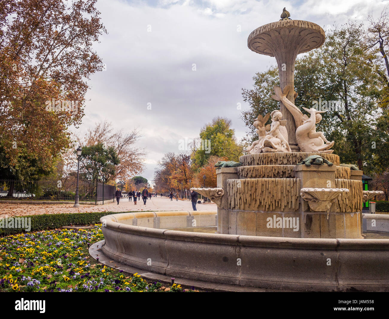 Fuente de el Parque de El Retiro De La Ciudad de Madrid, España. Stockfoto