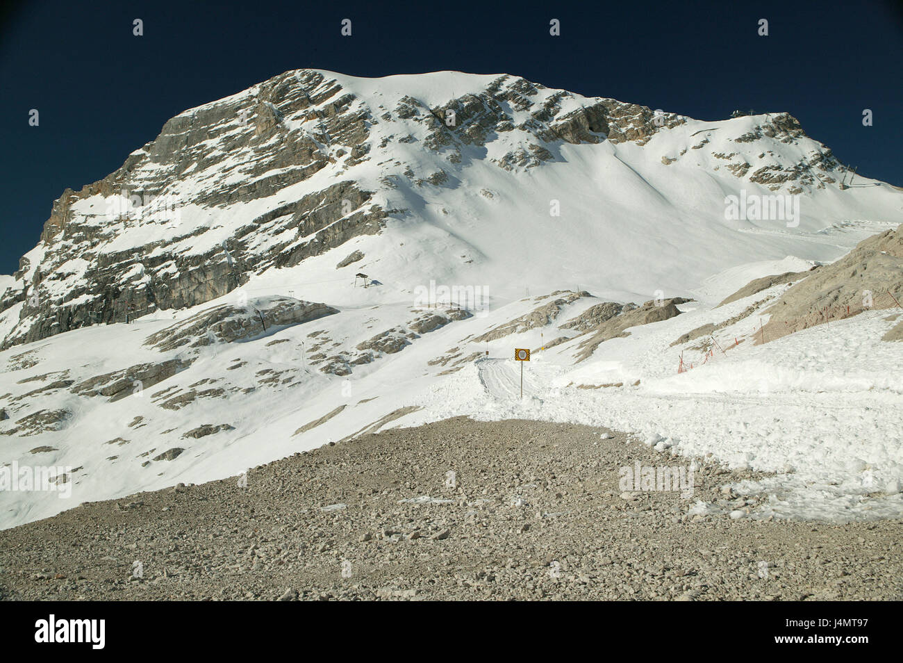 Deutschland, Bayern, Zugspitze, fernen Kopf Schnee, Schnee, ski-Abfahrt Europa, Oberbayern, Werdenfels, Werdenfelser Land, Garmisch-Partenkirchen, Berge, Alpen, Schnee-fernen, Alpen, Berge, Gletscher-Skigebiet, Skigebiet, Reisen Bereich, Gipfel, Snowy, Berggipfel, winter Stockfoto