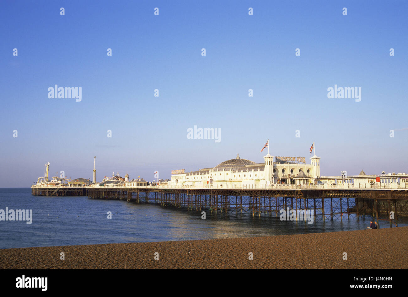 Großbritannien, England, Sussex, Brighton, Pier, Restaurants, Süden schmale Land, Meer, Atlantik, Brücke, Brücke, Brücke, Gebäude, Häuser, Strukturen, Architektur, Ort von Interesse, Reiseziel, Tourismus, Gastronomie, Stockfoto