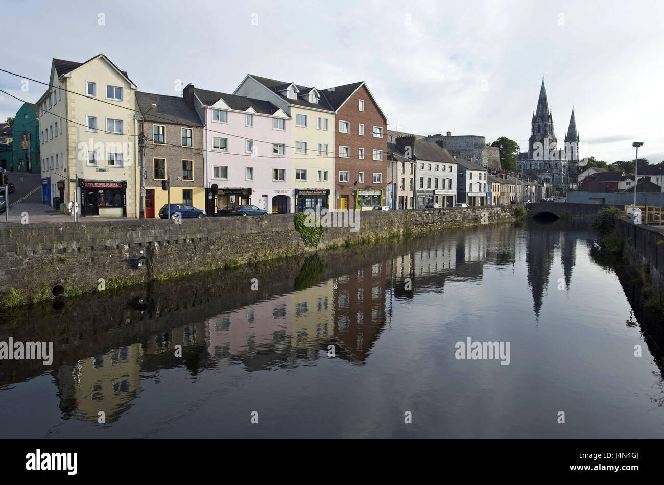 Munster, Irland Cork County, Kork, Lee, Fluss, Häuser, St. Finbarr Kathedrale Stockfoto