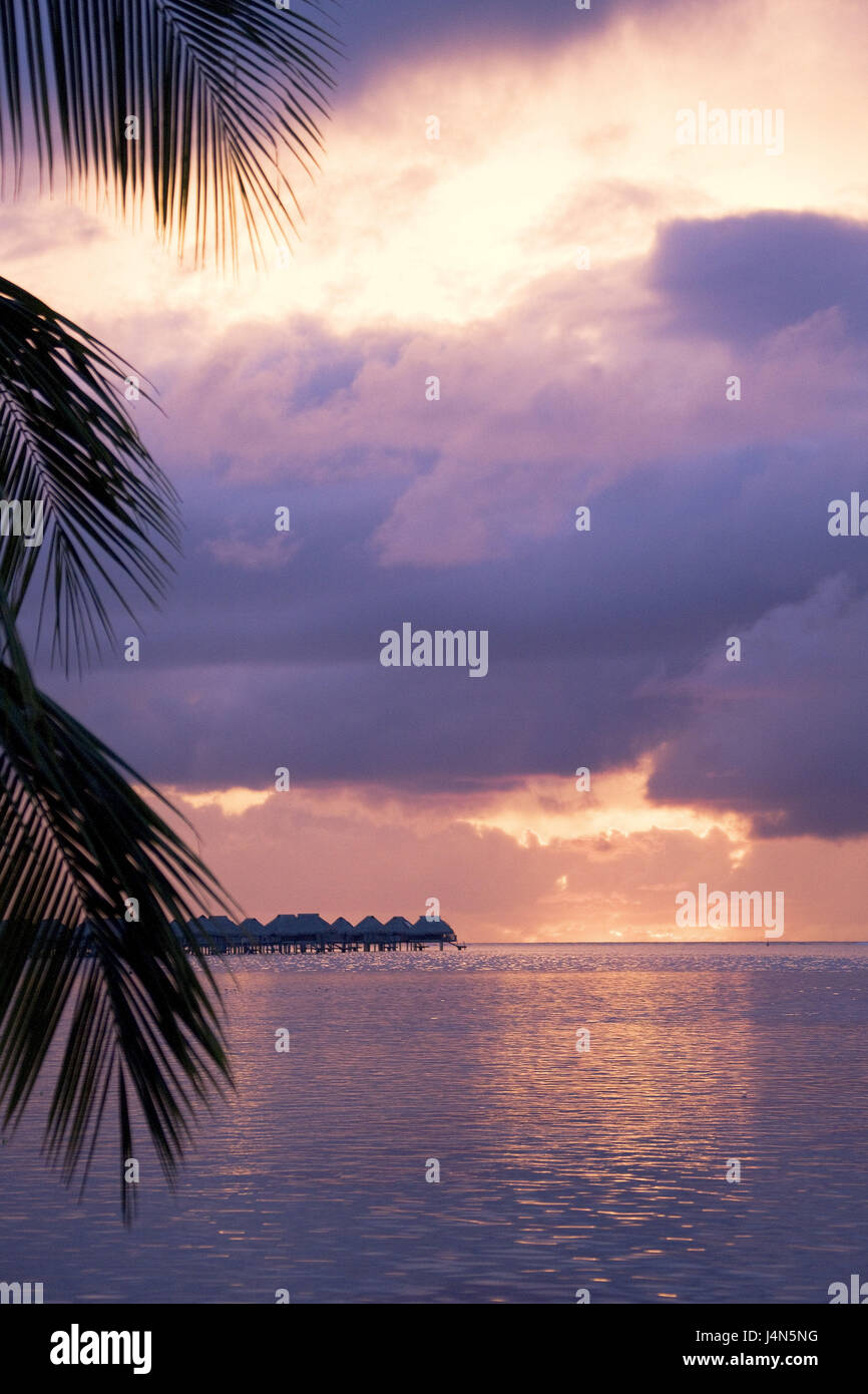 Französisch-Polynesien, Moorea, Strand, aufbauend auf Stelzen, Abend, tuning, Stockfoto