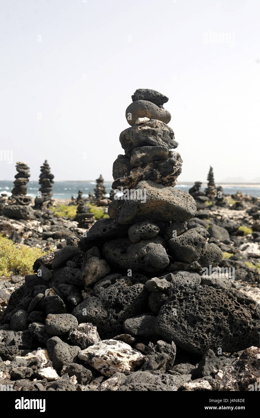 Spanien, Fuerteventura, el Cotillo, Strand, kleine Mann aus Stein, Stockfoto