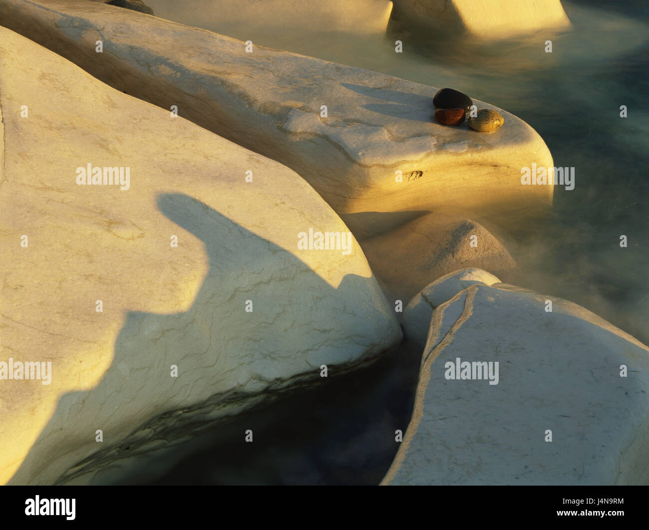 Zypern, "Petra Tou Romiou", Felsen, Steinen, Meer, Licht tuning, mittlere Nahaufnahme Stockfoto