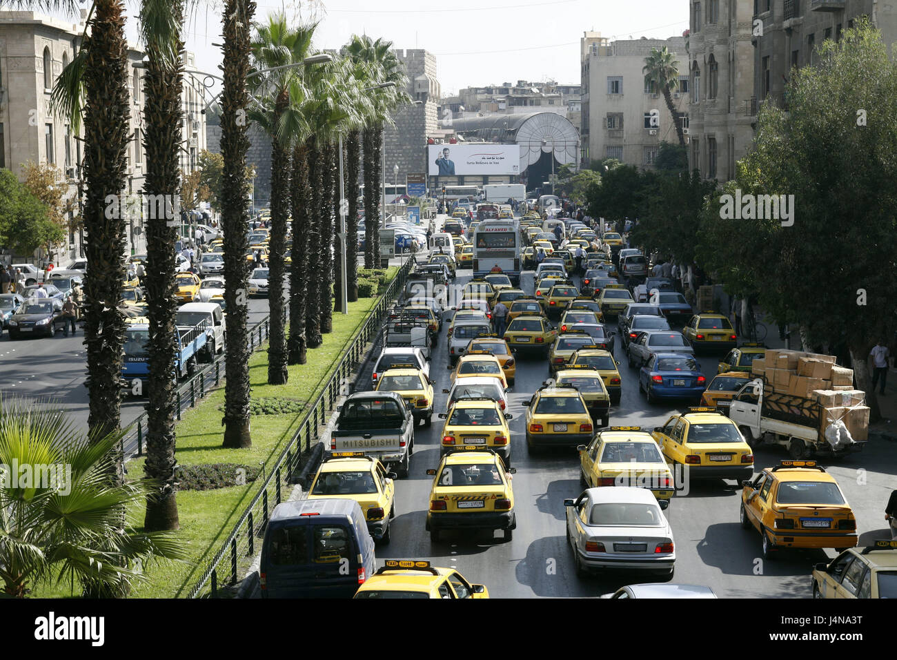 Syrien, Damaskus, Neustadt, Innenstadt, Verkehr, Straßenszene, Stadt, Zentrum, Straße, Autos, Alltag, Wirtschaft, Verkehr, mehrspurige, Architektur, Palmen, Weihrauchstrasse Stockfoto