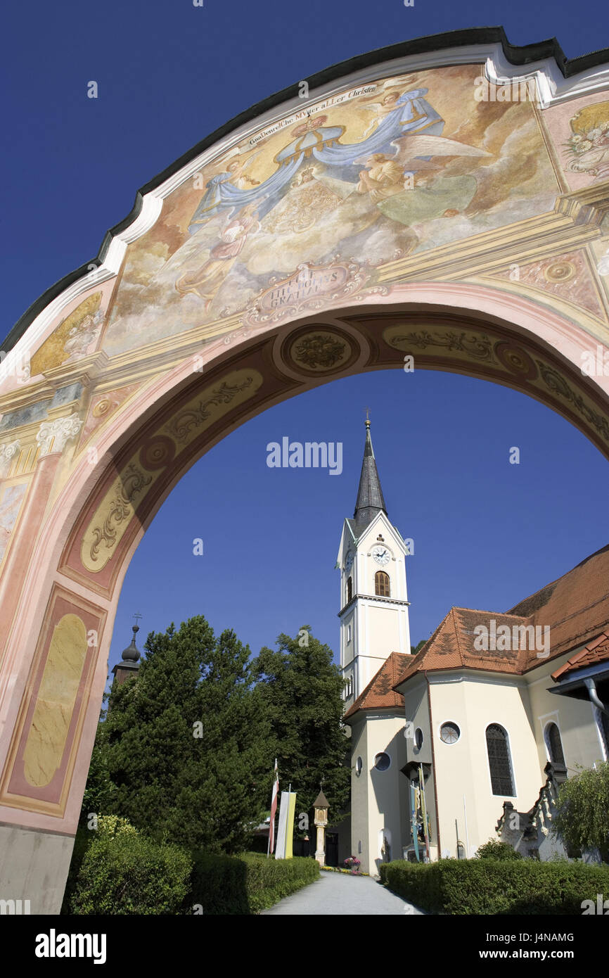 Österreich, Steiermark, Maria Lankowitz, Wallfahrtskirche, Tor, Ort der Pilgerfahrt, Ort, Wallfahrt, Gebäude, der Pilgerstätte, Kirche, Struktur, Architektur, Wahrzeichen, glauben, Religion, Christentum, Ort von Interesse, Eingang, Tor, Sonne, Himmel, blau, leer, Stockfoto