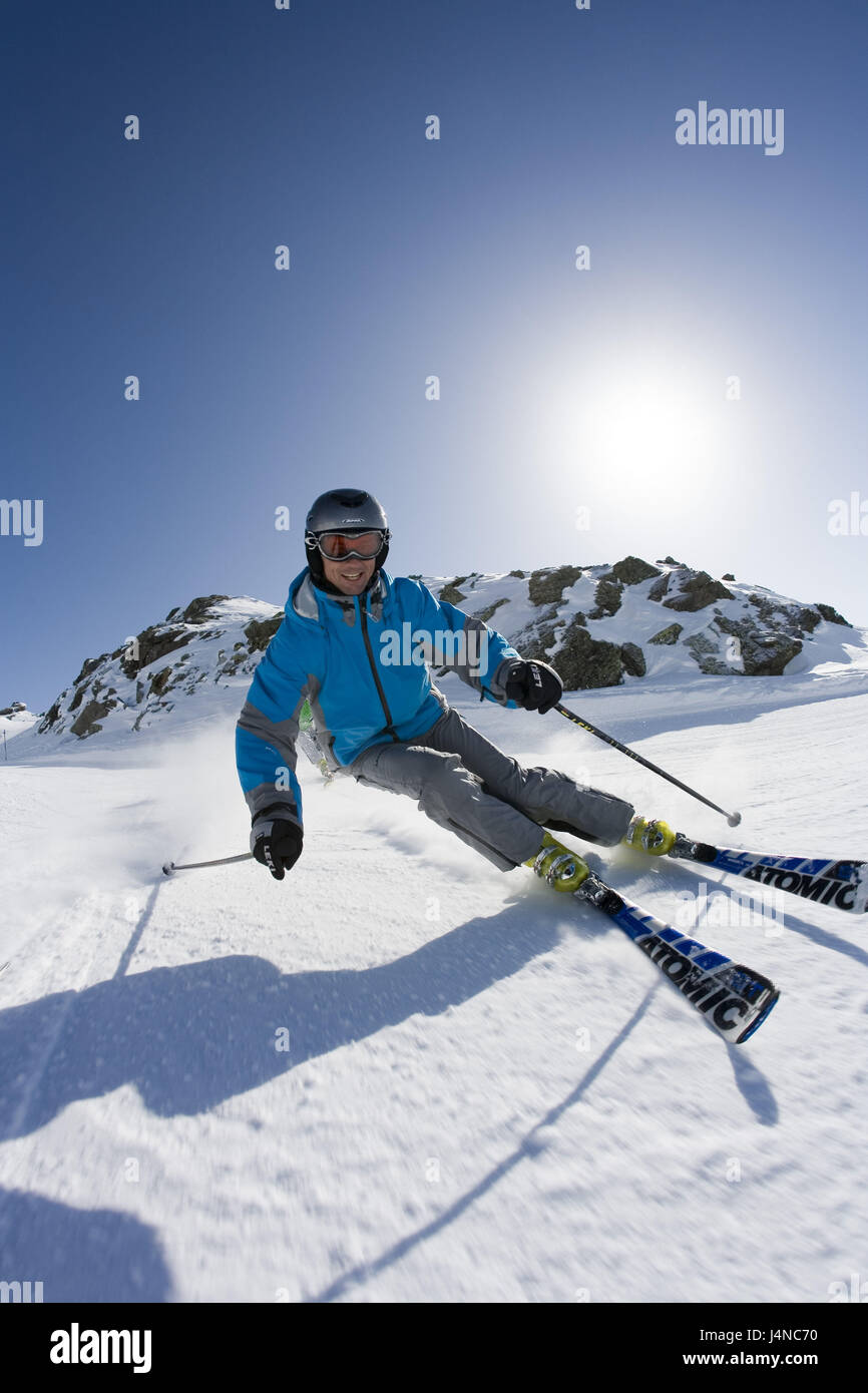 Österreich, Tirol, Zell, Skifahrer, Start-und Landebahn, Abfahrt, Winterlandschaft Stockfoto