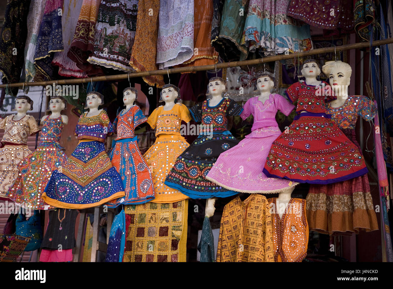 Indien, Rajasthan, Jaipur, Souvenirverkauf, Puppen, Stockfoto