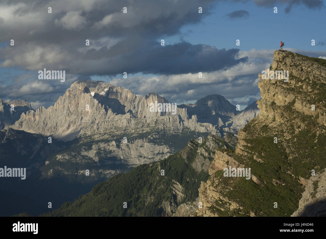 Cima Venegiota, Bergsteiger, Ständer, Gipfel, Berglandschaft, Palagruppe, Trentino, Italien Stockfoto