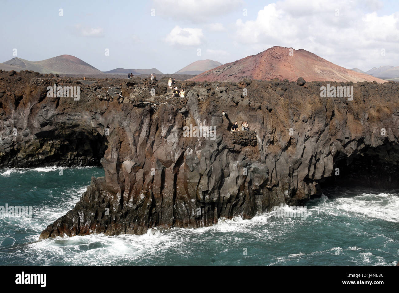 Spanien, Lanzarote, batch-Hervideros, Galle Küste, Suche, Tourist, Stockfoto