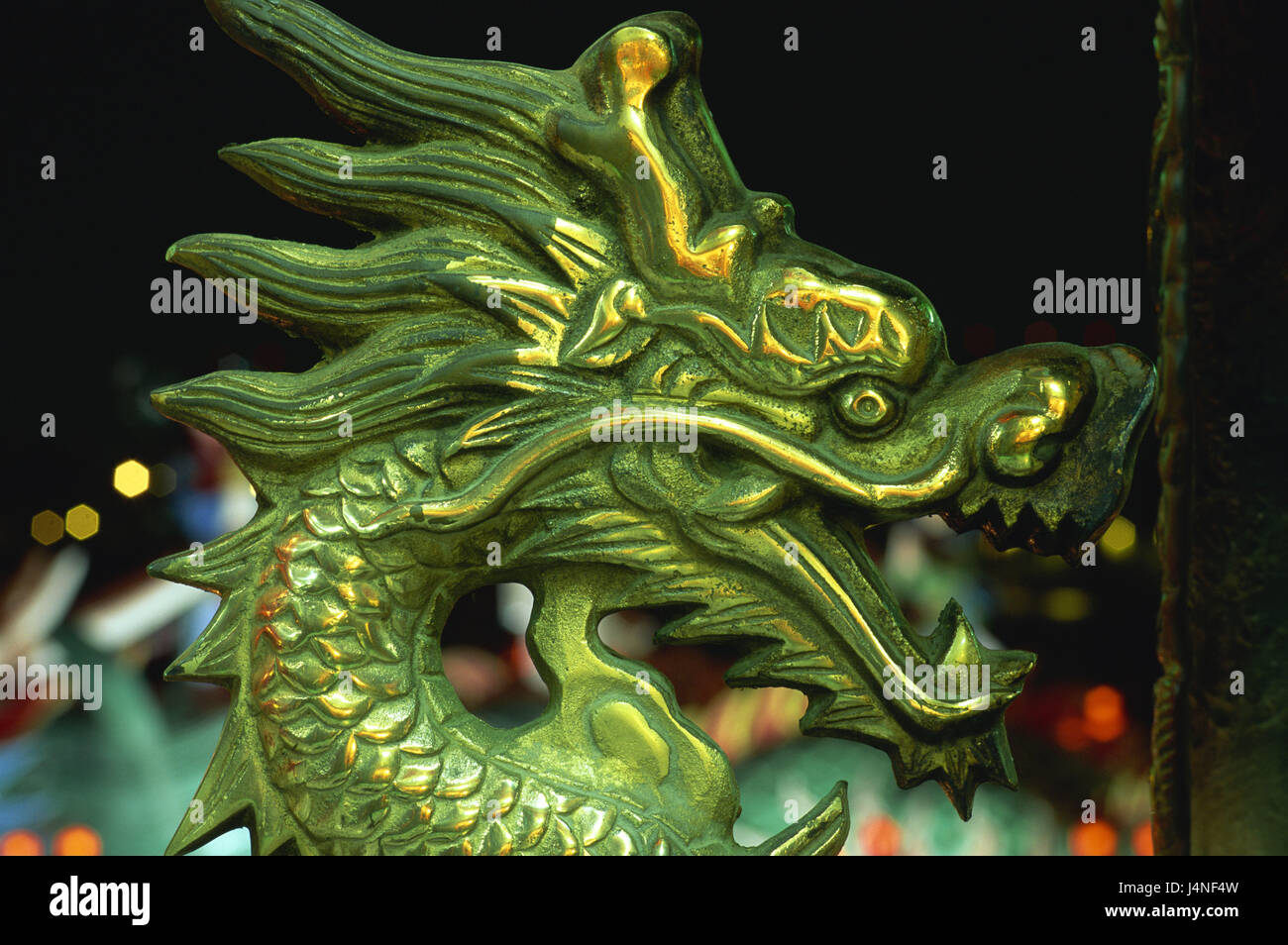 Taiwan, Kaohsiung, Chi Ming Algen Tempel, Statue, Drachen, an der Seite detail, Asien, Ziel, Ort von Interesse, in der Regel für Land, glauben, Religion, asiatisch, herrlich, prächtig, golden, grün, leer, Taoismus, Dragon es Charakter, Charakter, Stockfoto