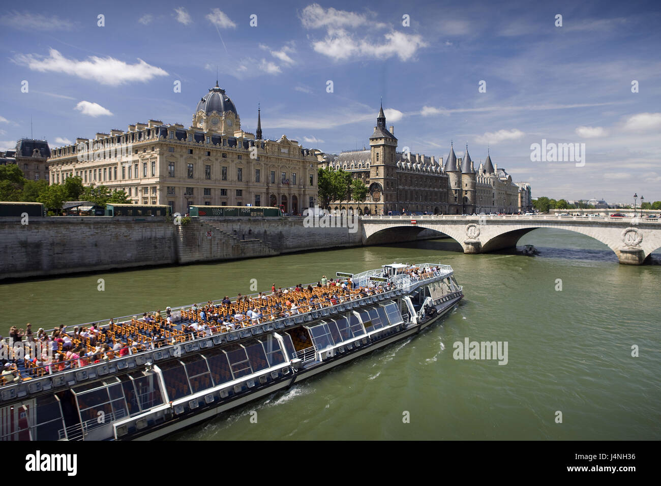 Frankreich, Paris, Blick auf die Stadt, flux seine touristischen Boot, Stockfoto