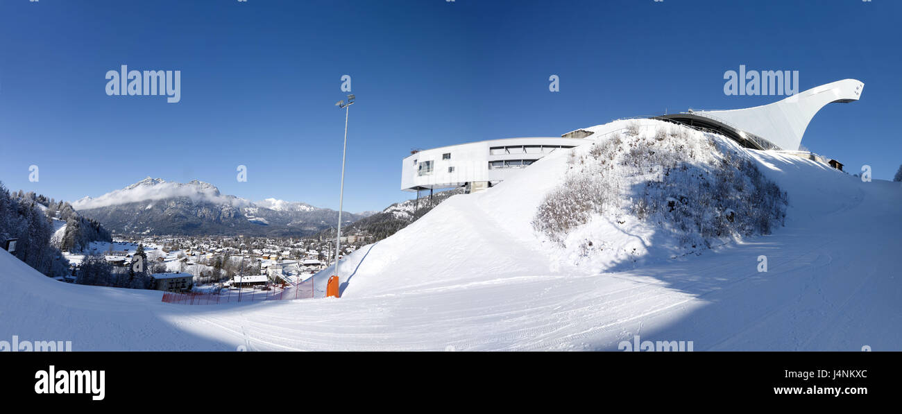 Deutschland, Bayern, Garmisch-Partenkirchen, großen Olympiaschanze, lokale Übersicht, Kramer, Winter, Himmel, blau, Panorama, Oberbayern, Werdenfelser, Ski-Sprung-Schanze, Sprungschanze, außen, winterlichen, tief verschneiten Berge, Schnee, Sonnenschein, Stockfoto