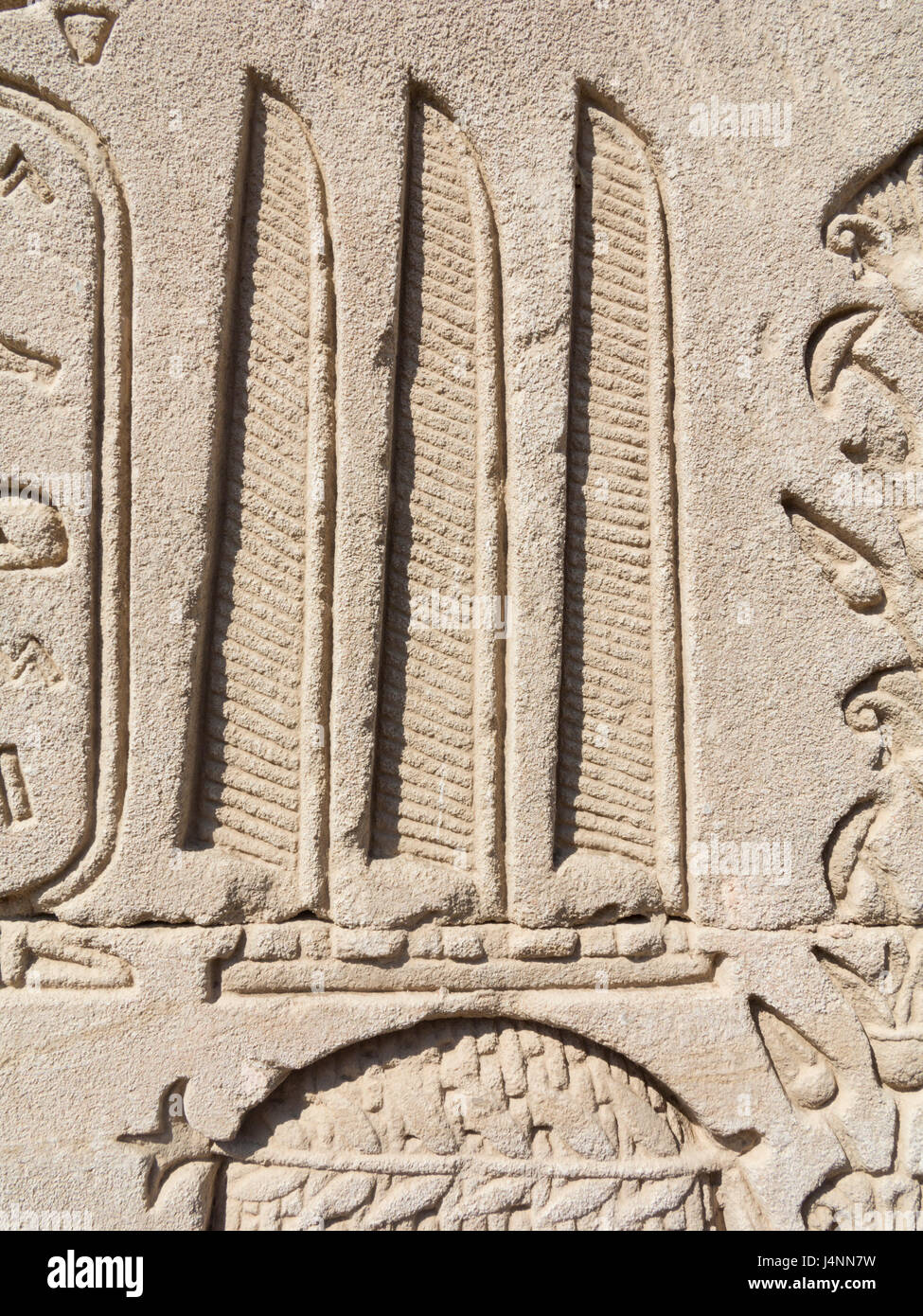 Hilfsarbeit in Denderah Tempels, in der Nähe von Qena City, Ägypten Stockfoto