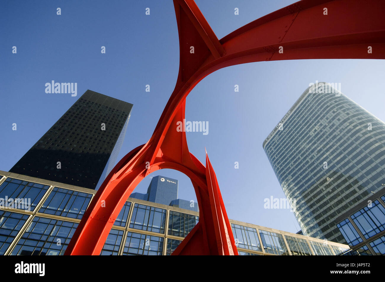 Frankreich, Paris, La Défense, Grand Arch De La Defense, quadratisch, Skulptur L'araignee Rouge, Detail, von unten, Stockfoto