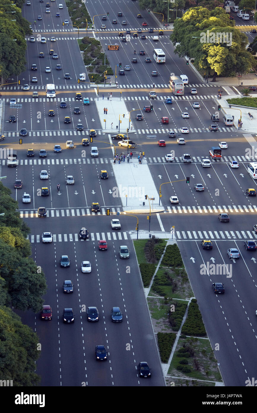 Argentinien, Buenos Aires, Avenida 9 de Julio, Straße, Multi-Lane, Autos, Stockfoto