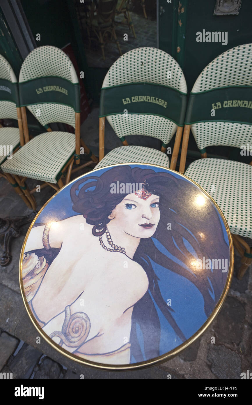Frankreich, Paris, Montmartre, Straßencafés, Stühle, Tisch, Porträt, Jugendstil, Detail, Stockfoto