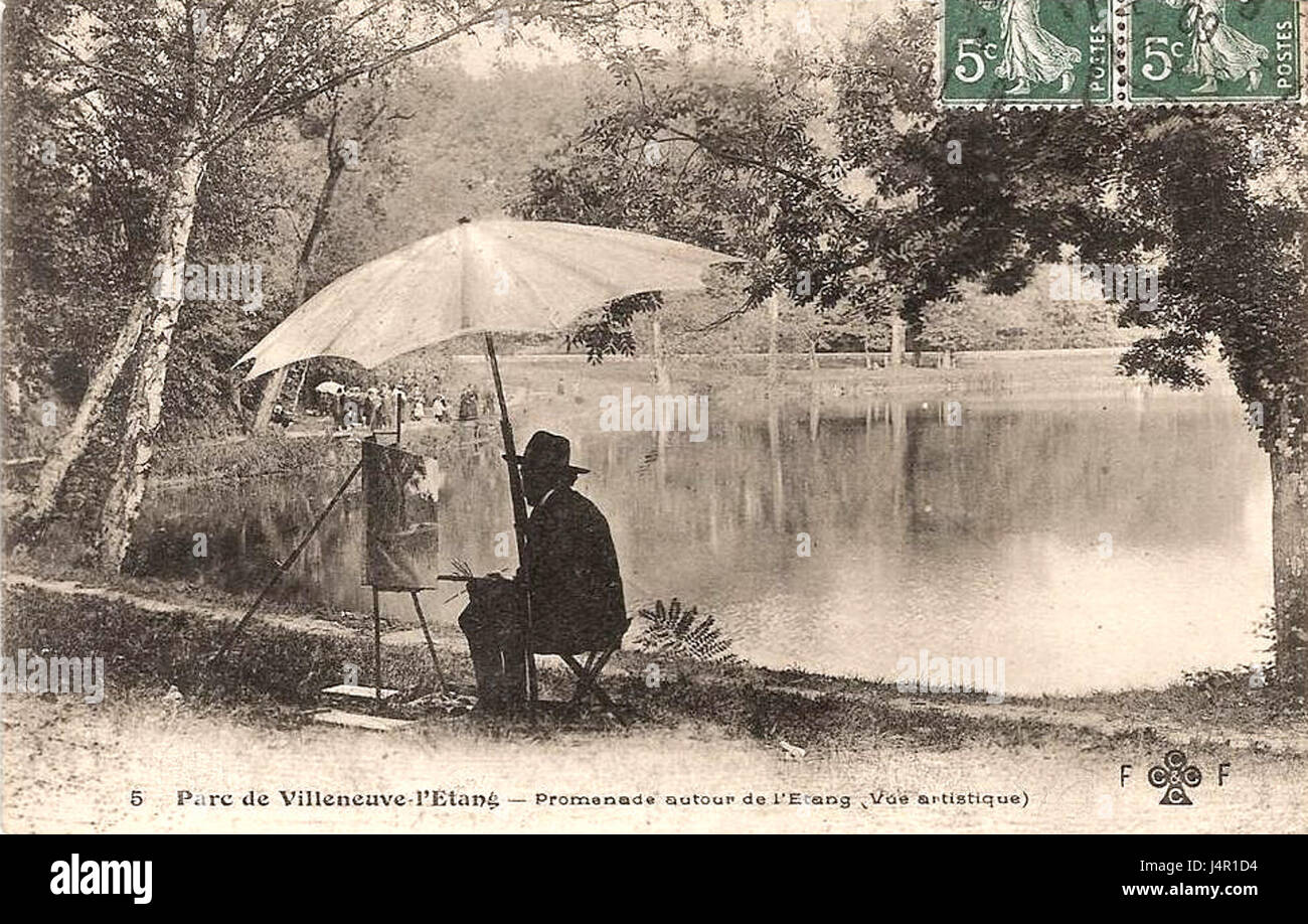 Dieses Stück zeigt einen Künstler, der in Villeneuve l'Etang arbeitet, einem Gebiet, das für seine malerische Landschaft bekannt ist. Das Bild aus der Zeit um 1909 fängt den Künstler im Akt der Kunst ein, die von der umgebenden Schönheit der Natur beeinflusst wird. Stockfoto