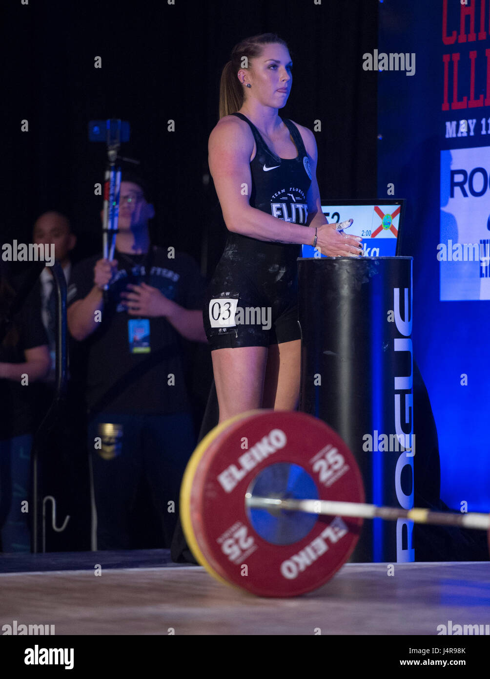 13. Mai 2017: Mattie Rogers konkurriert in der 69 Kilo-Klasse-Kilo-Klasse in den USA Weightlifting Meisterschaften in Lombard, Illinois, USA. Brent Clark/Alamy Live-Nachrichten Stockfoto