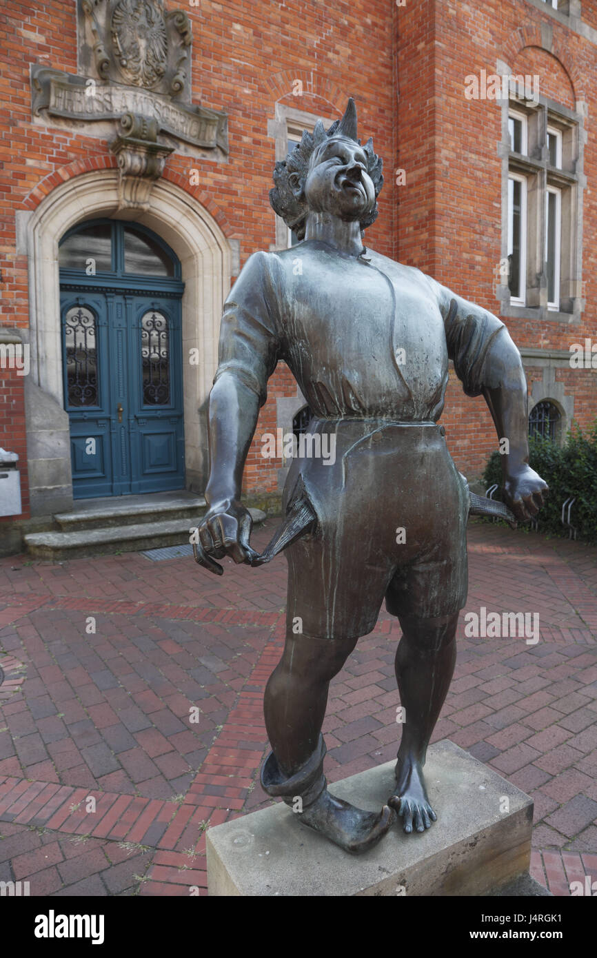 Deutschland, Quakenbrück, samt Pfarrei Art Land, Hares Tal, Kathedrale Land Oldenburg, Niedersachsen, Finanzamt, den Armen Lenkrad Bürger, Bildhauer Hans-Gerd Ruwe, Skulptur Stockfoto