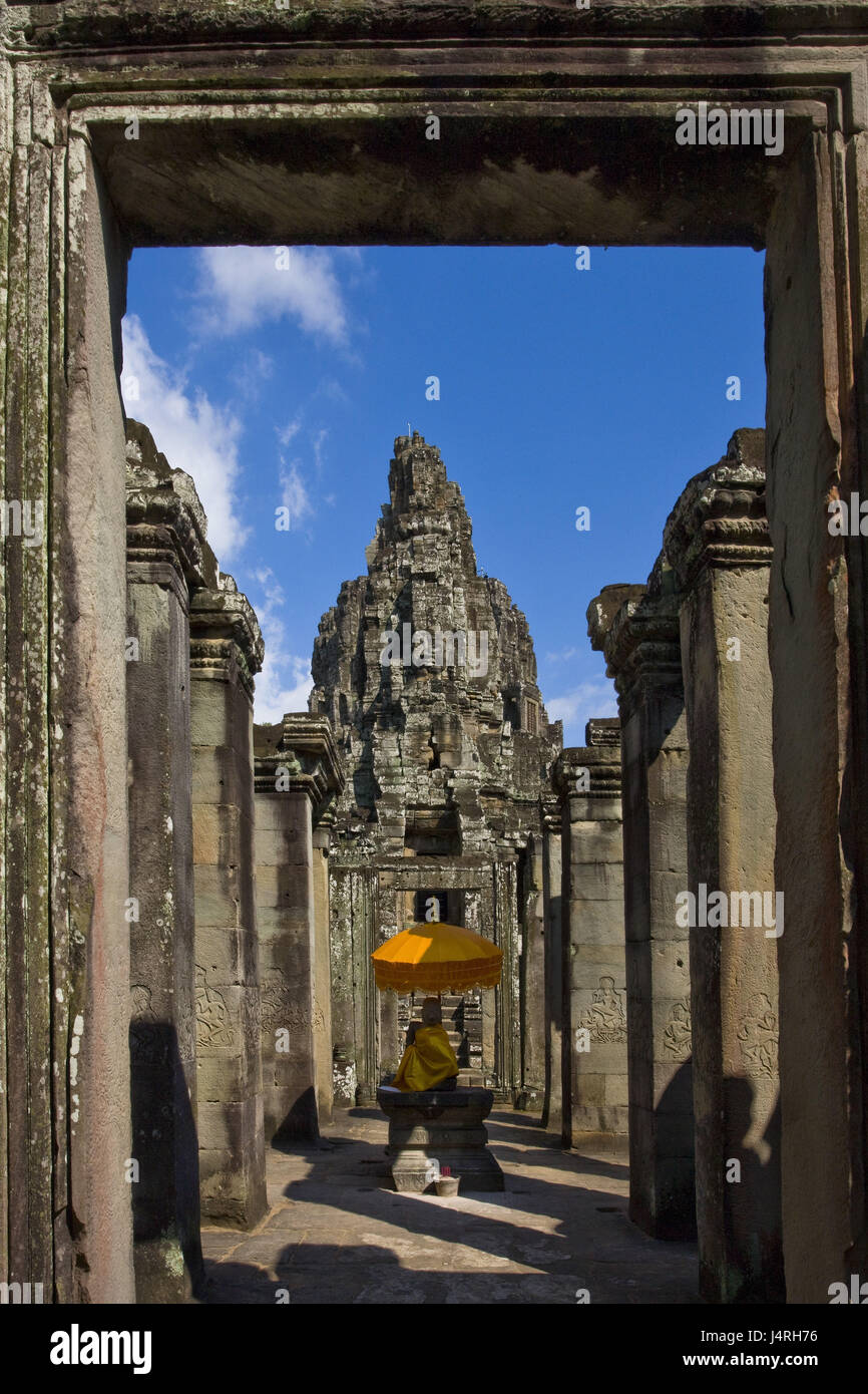 Kambodscha, Siem Reap, Angkor Wat, Angkor Tohm, Bayon Tempel, Gebäude, Baum, Wurzeln, Stockfoto