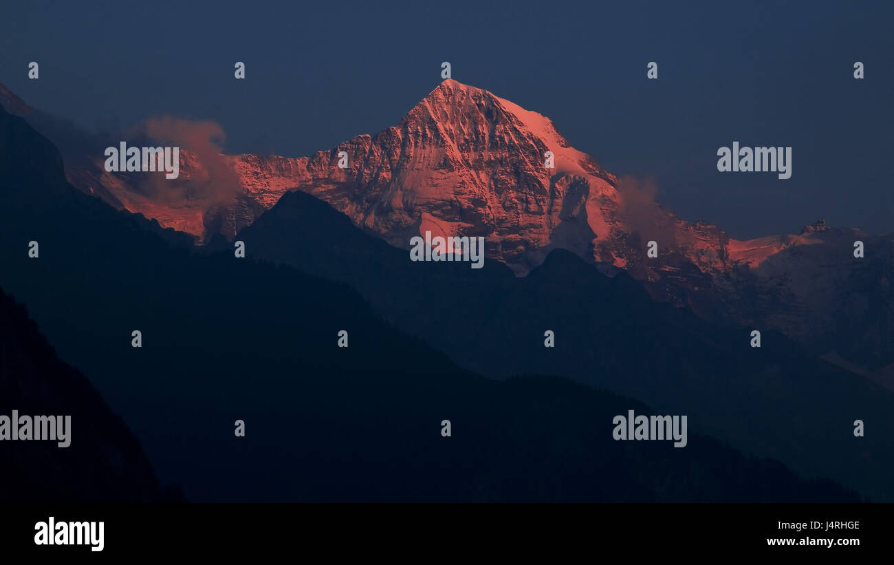 Alpenglühen, Abend, tuning, Spätsommer, Mönch, Jungfrau Col, Schweiz, Berner Alpen, Stockfoto
