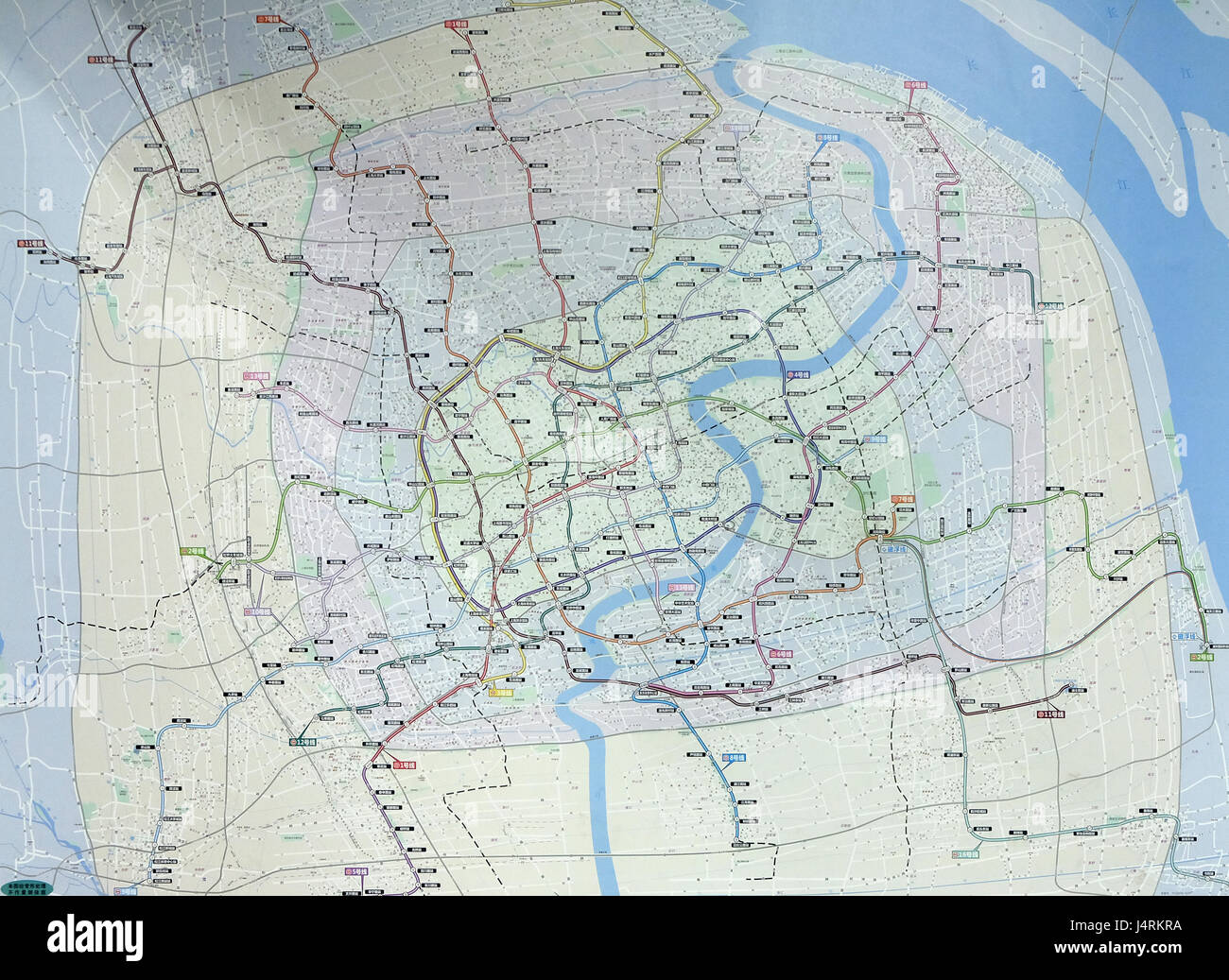 U-Bahn-Netzwerkkarte Völker Square Station in Shanghai, China, 27. Februar 2016 aus. Stockfoto