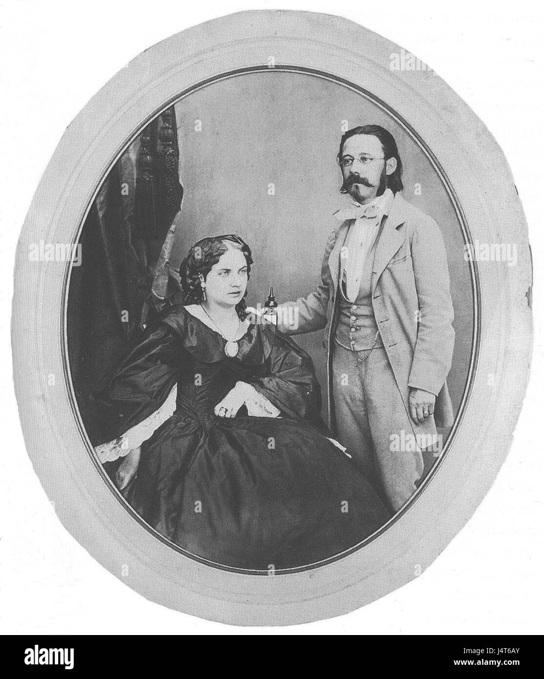 WRupps Darstellung von Bedrich Smetana und Bettina Smetana. Das Bild stellt wahrscheinlich historische Figuren dar, die mit Musik oder Kultur verbunden sind, mit Verbindungen zur europäischen Geschichte des 19. Jahrhunderts. Stockfoto