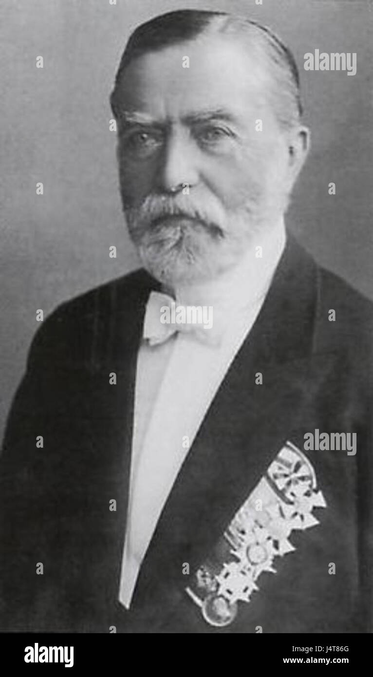 Wilhelm sauer war ein deutscher Waffenschmied und Hersteller, der für seine Handwerkskunst bei der Herstellung von feinen Schusswaffen bekannt war. Dieses Porträt fängt wahrscheinlich sein Gleichnis während seiner prominenten Jahre im späten 19. Und frühen 20. Jahrhundert ein. Stockfoto