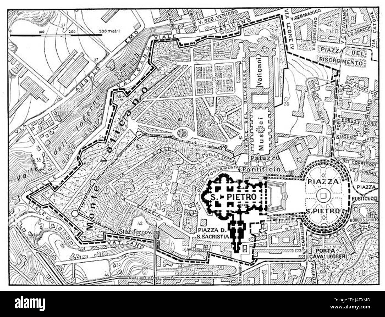 Der Stadtplan des Vatikans von 1929 ist eine detaillierte Darstellung des Stadtstaates während einer entscheidenden Zeit in seiner Geschichte. Diese Karte wurde kurz nach dem Lateranvertrag erstellt, der die Vatikanstadt als unabhängiger Staat etablierte. Es zeigt die geographischen Merkmale, wichtigen Gebäude und Grenzen des Stadtstaates. Stockfoto
