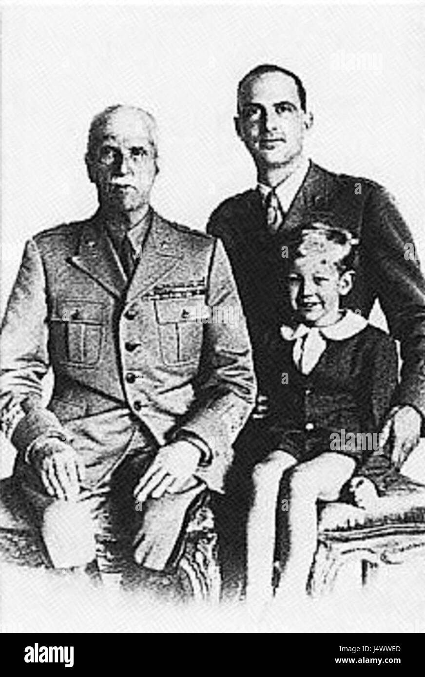 Victor Emmanuel III von Italien mit Sohn Umberto und Enkel Vittorio Stockfoto