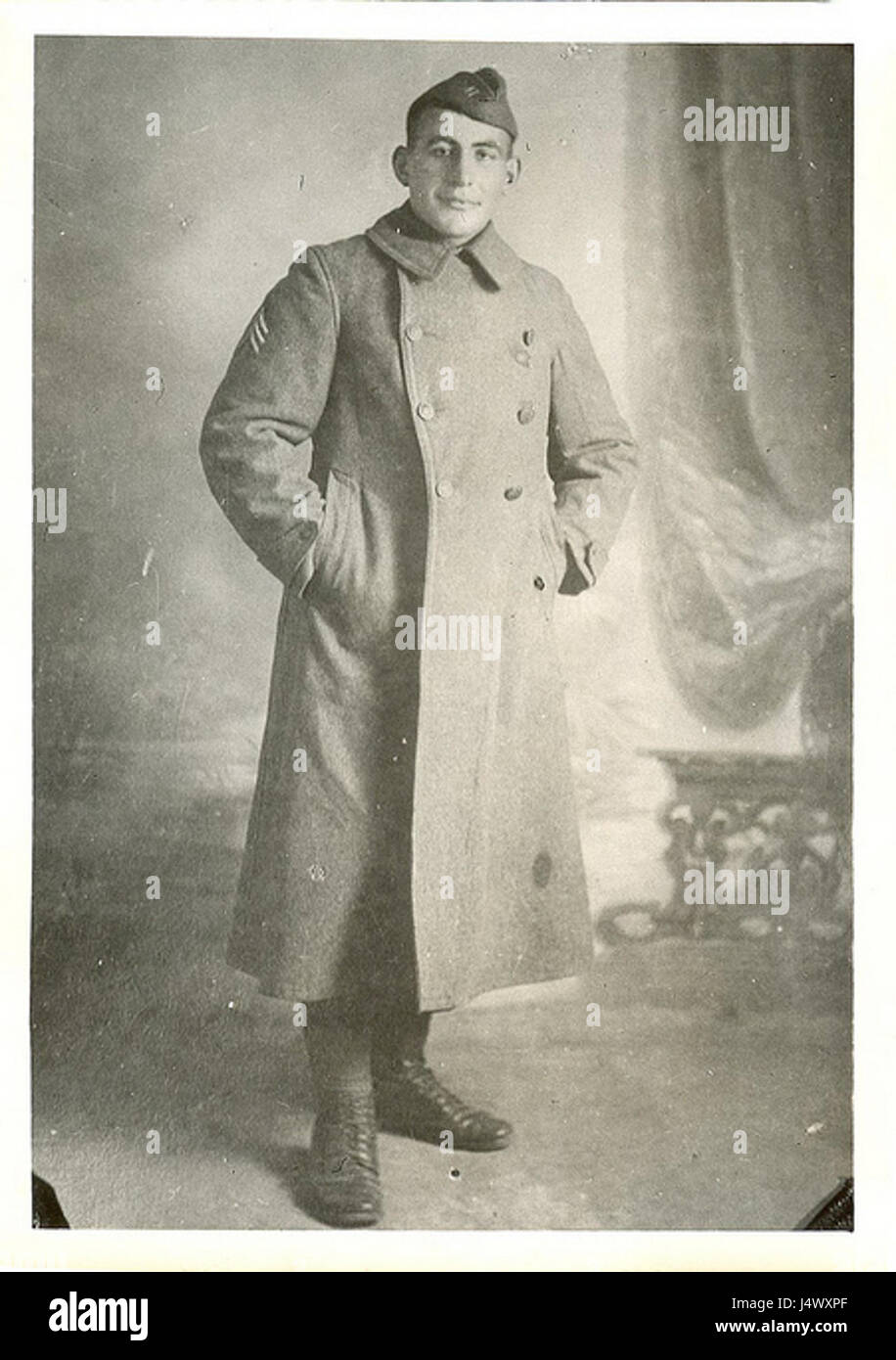 Diese Fotografie aus der Zeit um 1918 zeigt *William Shemin*, einen amerikanischen Soldaten, der für sein Heldentum während des Ersten Weltkriegs mit der Ehrenmedaille ausgezeichnet wurde Stockfoto