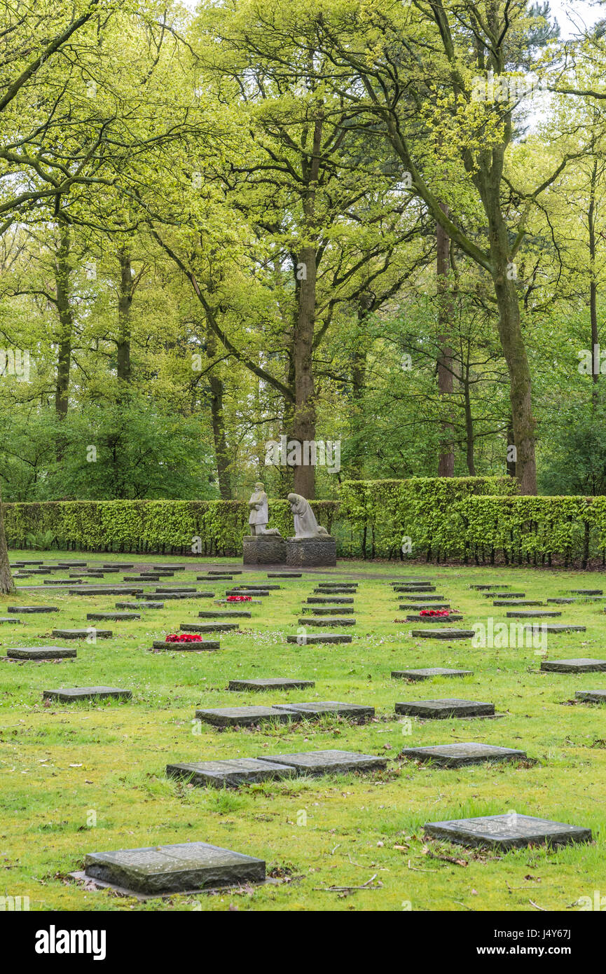 Die deutschen ersten Weltkrieg Friedhof Vladslo auf Belgien Salient Stockfoto