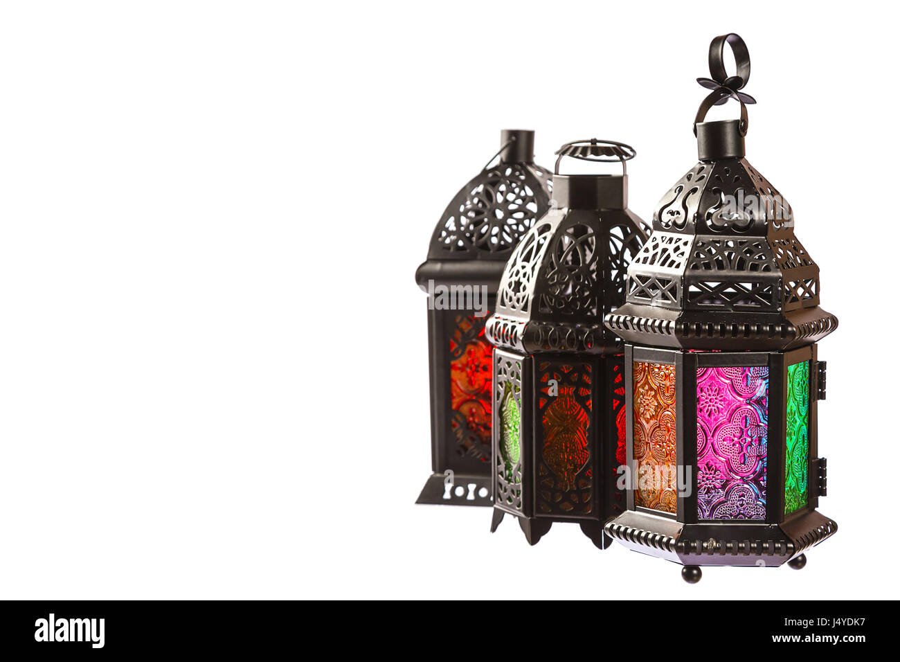 Schön ein leuchtendes Fanus Laterne isoliert auf weißem Hintergrund. Das muslimische Opferfest des Heiligen Monats Ramadan Kareem. Freiraum für Ihren text Stockfoto