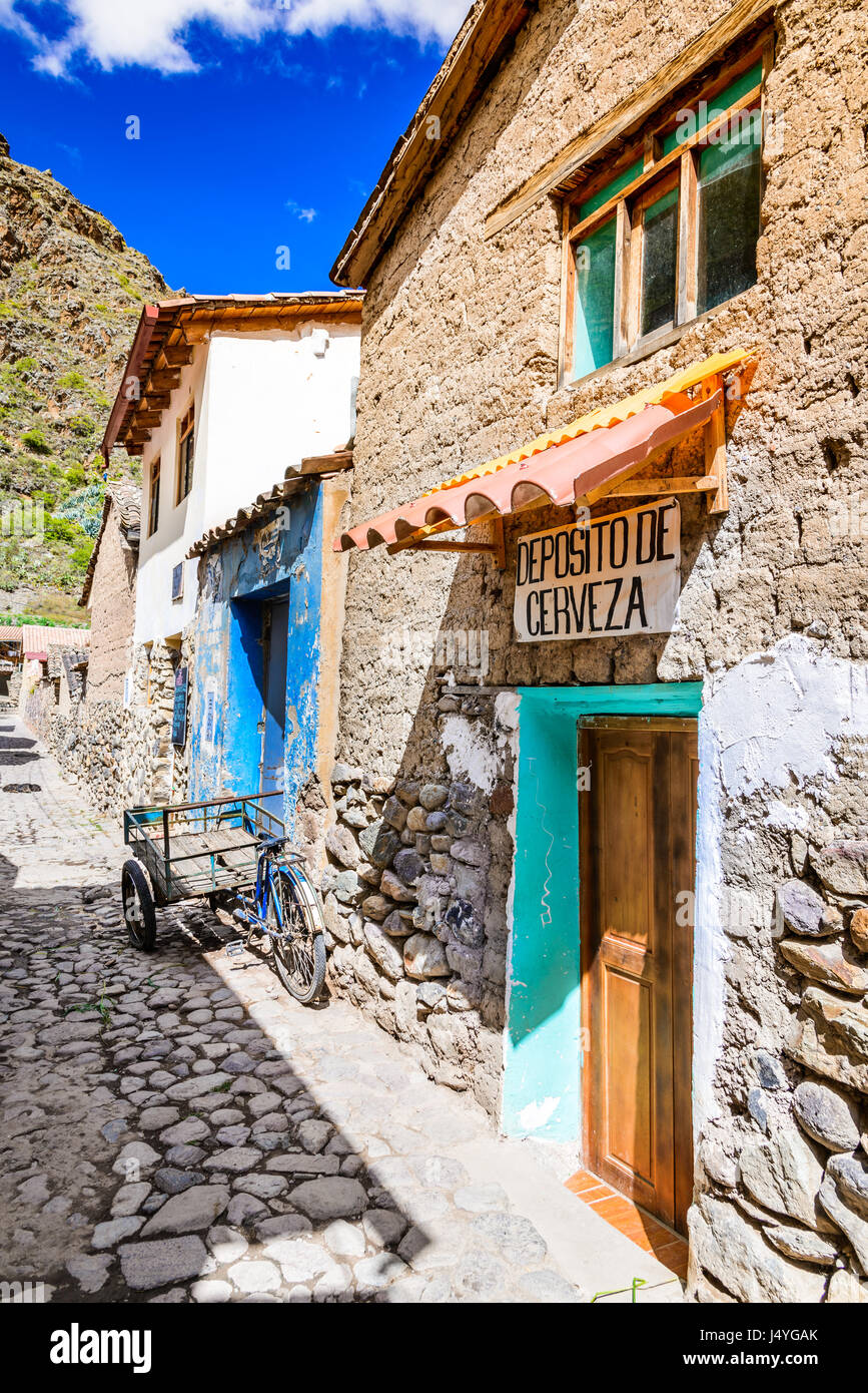 Ollantaytambo, Peru - Stadt und eine archäologische Stätte der Inka im Süden Perus, Südamerika. Stockfoto