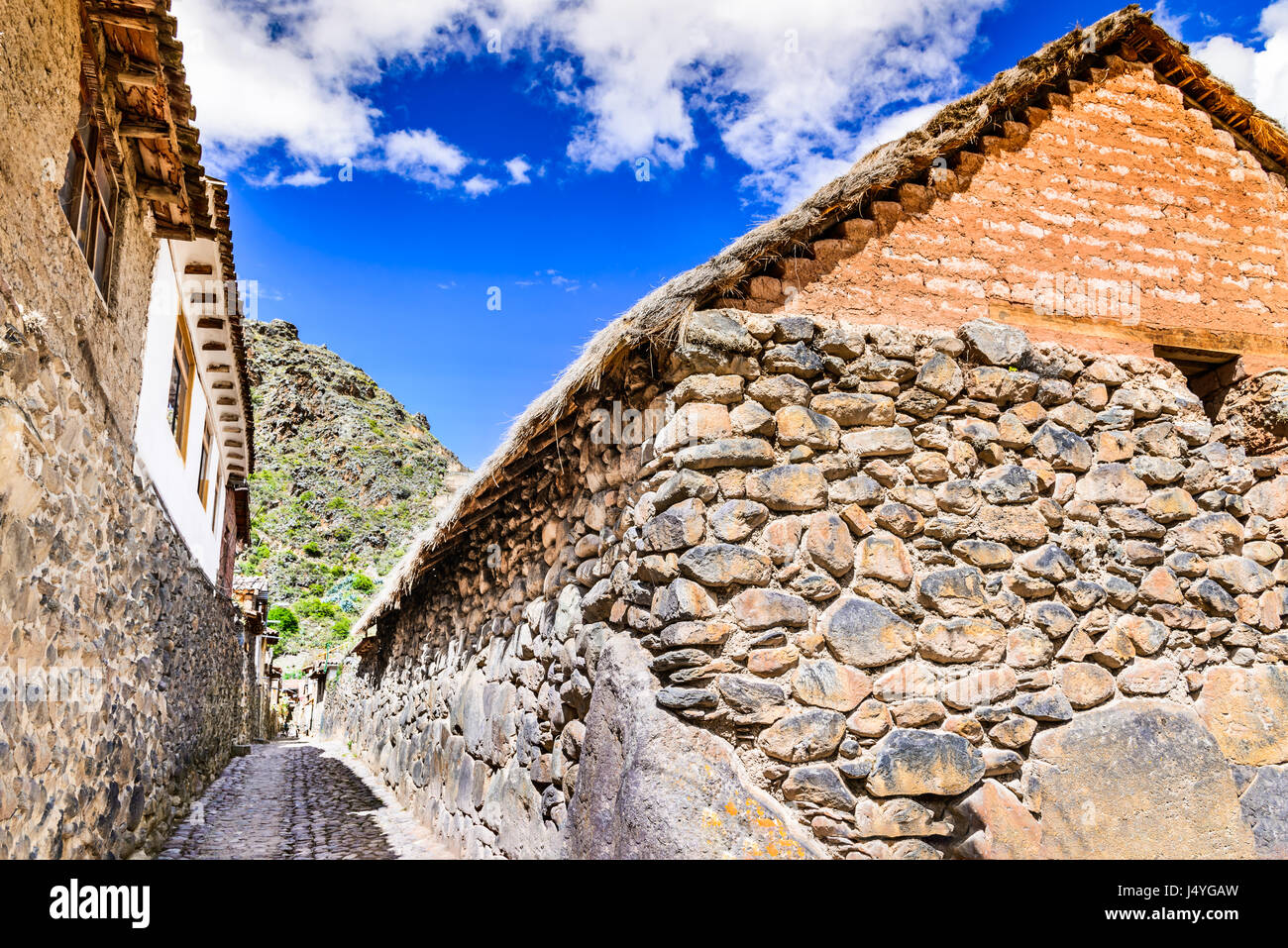Ollantaytambo, Peru - Stadt und eine archäologische Stätte der Inka im Süden Perus, Südamerika. Stockfoto