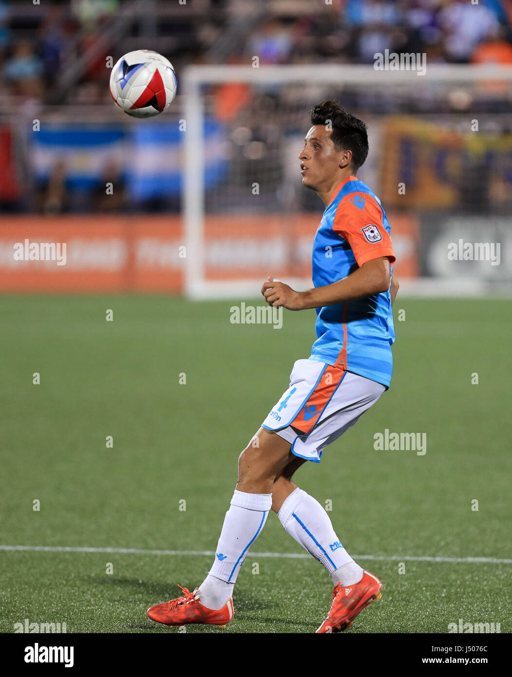 Miami, Florida, USA. 13. Mai 2017. Mittelfeldspieler Robert Baggio Kcira (14) in Aktion während der zweiten Hälfte eine North American Soccer League Spiel zwischen Indy elf Vs Miami FC im Riccardo Silva Stadium in Miami, Florida Miami FC. Miami FC gewann 3: 2. Bildnachweis: Csm/Alamy Live-Nachrichten Stockfoto