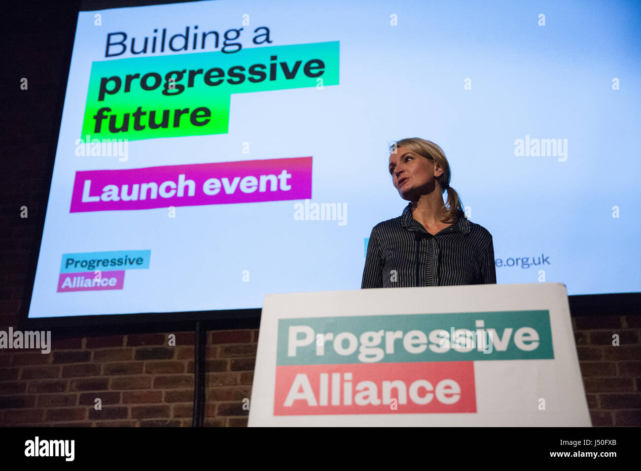 London, UK. 15. Mai 2017.  Sophie Walker, Leiter der Gleichheit der Frauenpartei, befasst sich mit das "Building A Progressive Future" Launch-Event für die Progressive Allianz der Brauerei in der City of London. Bildnachweis: Mark Kerrison/Alamy Live-Nachrichten Stockfoto