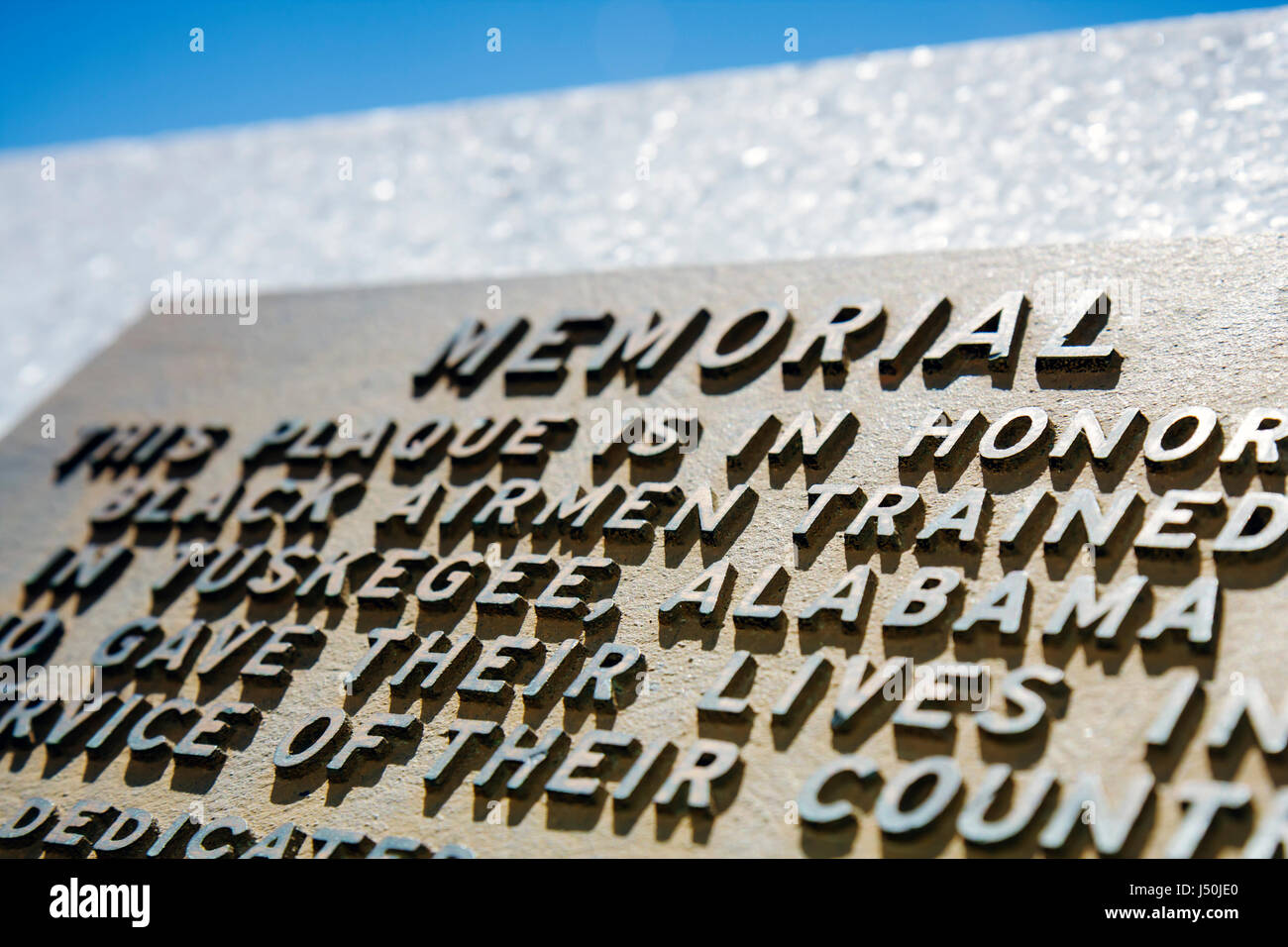 Alabama, Macon County, Tuskegee, Black History, Moton Airfield, Tuskegee Airmen National Historic Site, Gedenkstätte, Metall, Reliefbriefe, Ehre, Helden, Black His Stockfoto