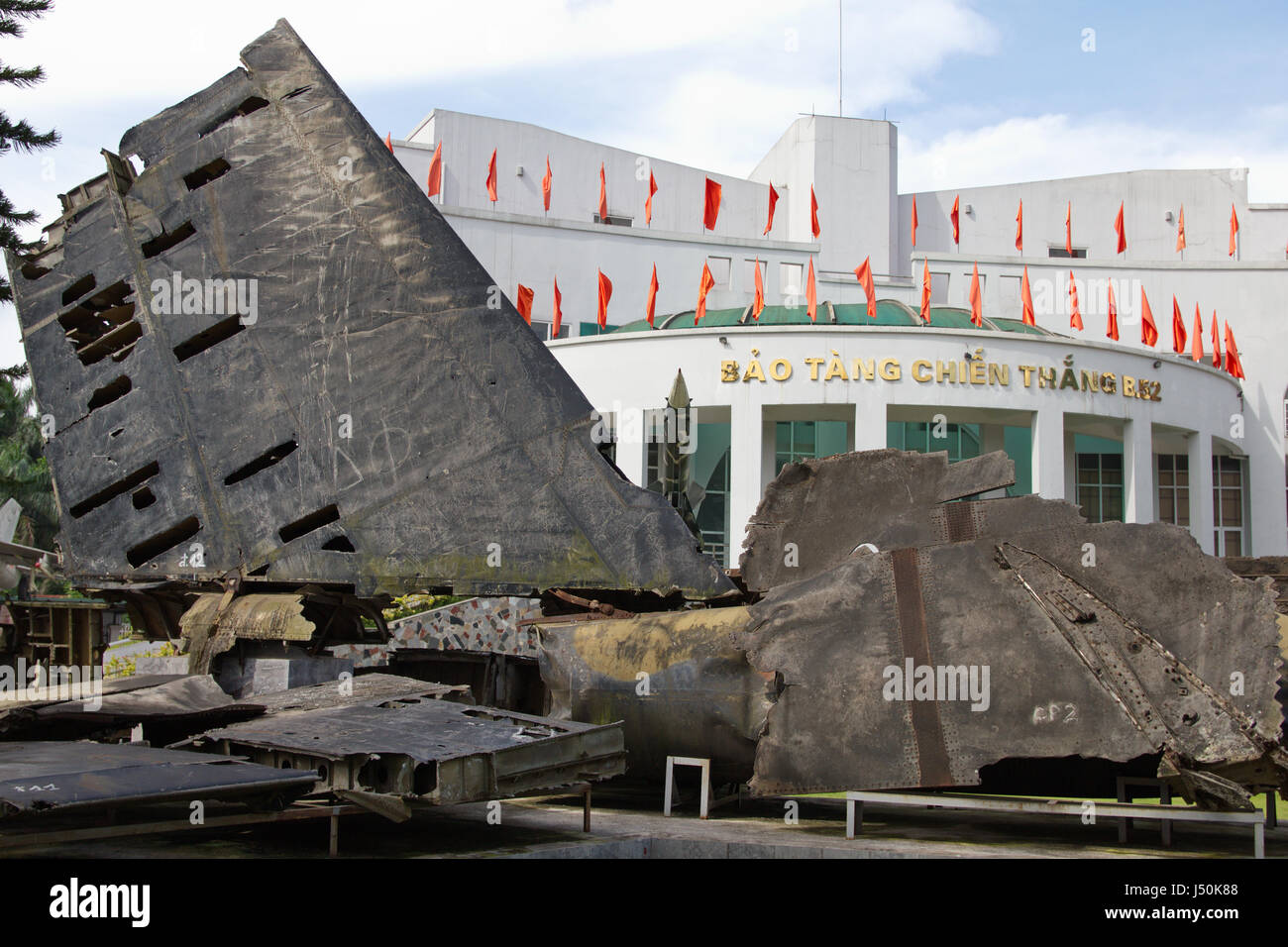Wrack von einem amerikanischen b-52 strategischer Bomber im Sieg Museum, Hanoi, Vietnam Stockfoto