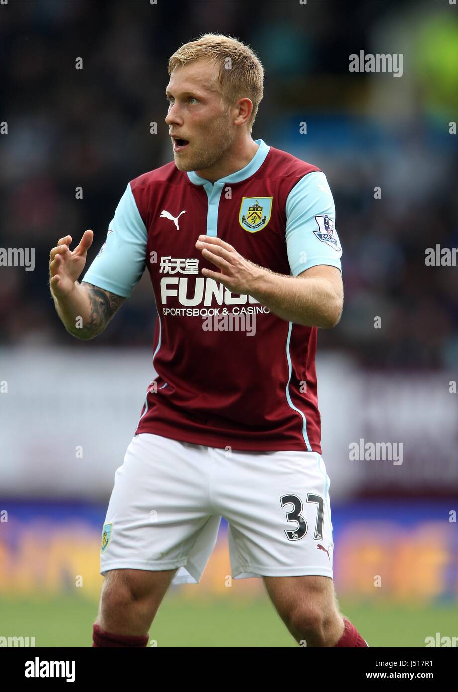 SCOTT ARFIELD BURNLEY FC BURNLEY FC TURF MOOR BURNLEY ENGLAND 30. August 2014 Stockfoto