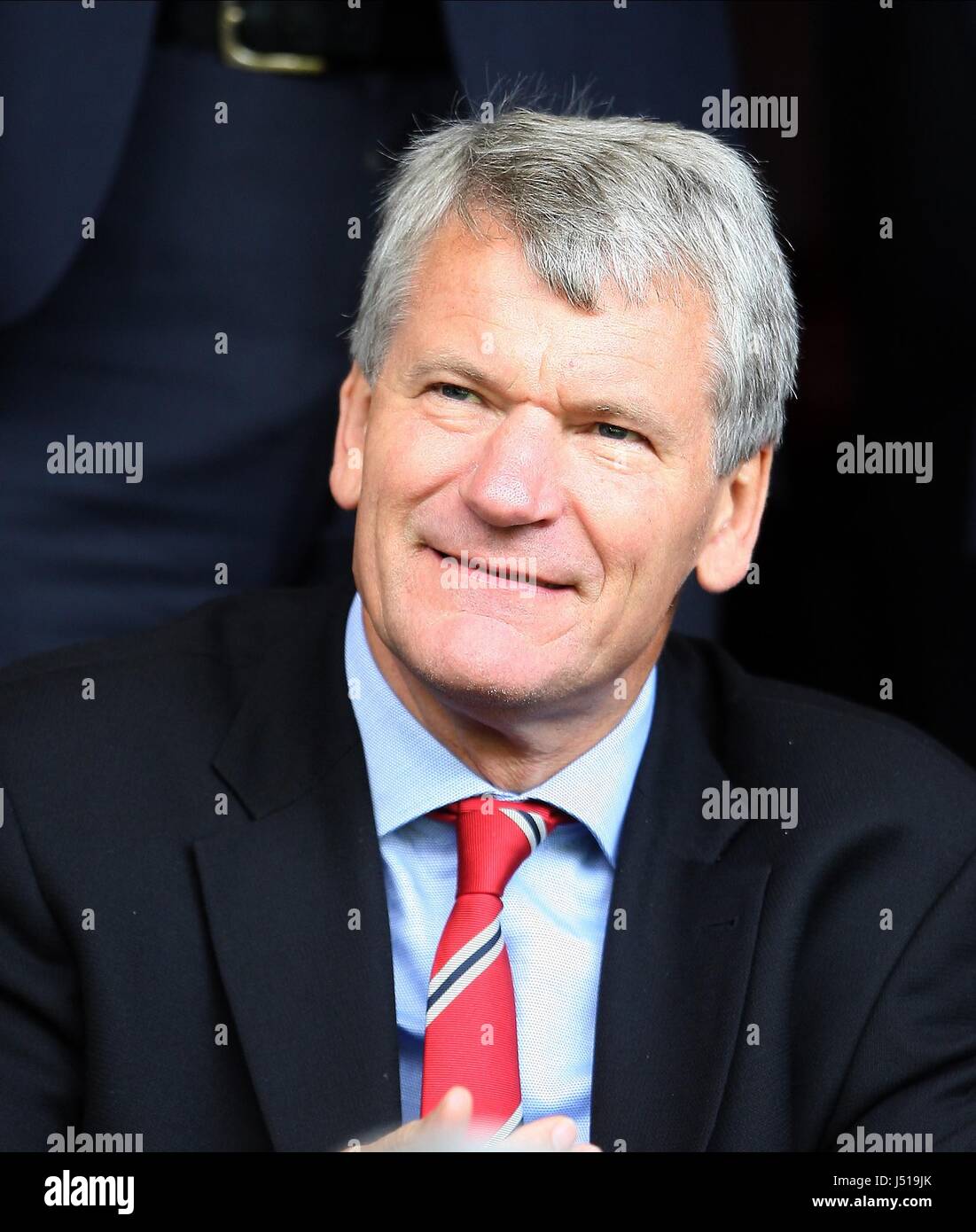 DAVID GILL ehemalige MANCHESTER UNITED CHIEF TURF MOOR BURNLEY ENGLAND 30. August 2014 Stockfoto