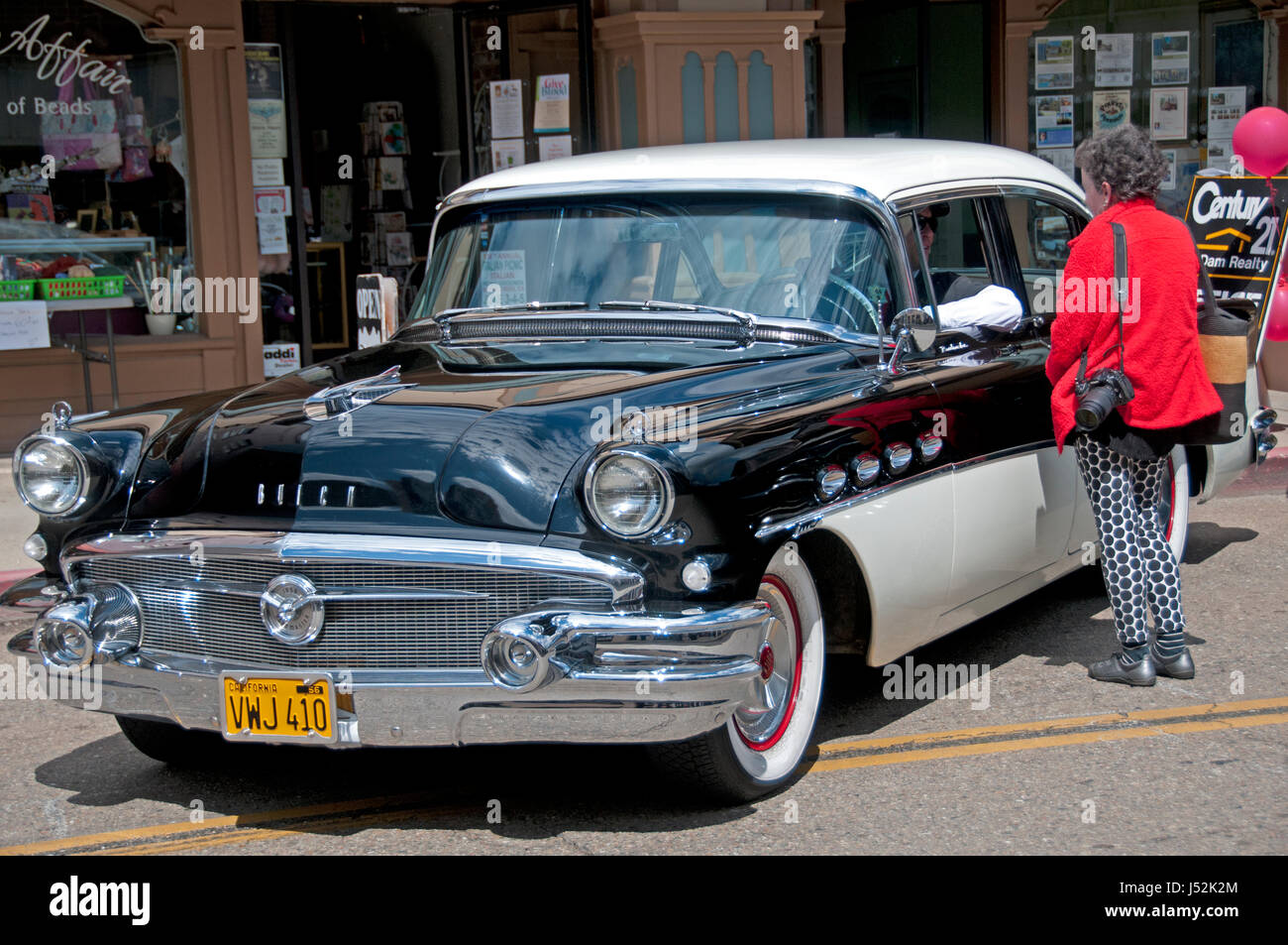 Ellen Clark mit Buick Stockfoto