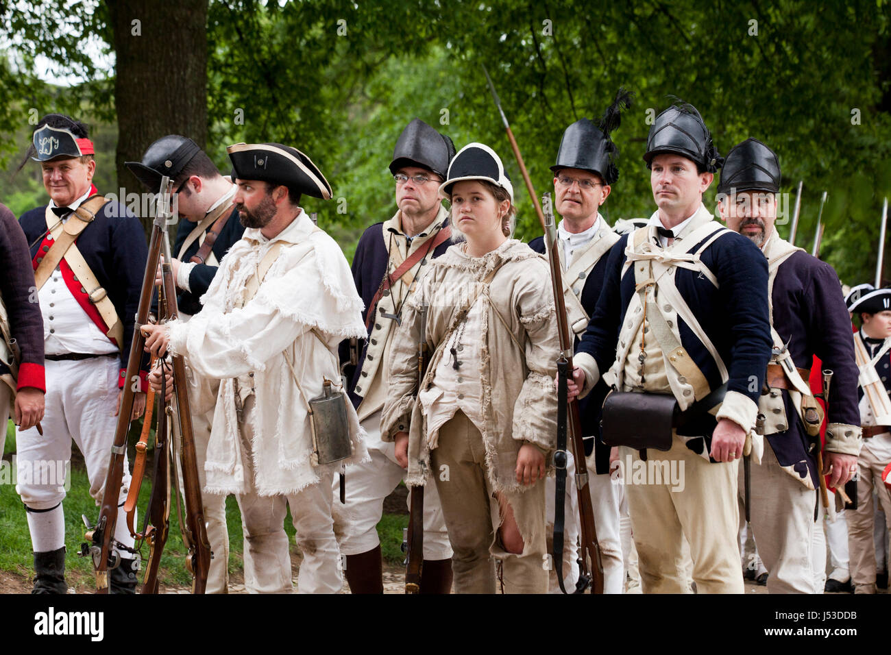 Amerikanische Soldaten im amerikanischen Unabhängigkeitskrieg Reenactment in Mount Vernon - Virginia USA Stockfoto